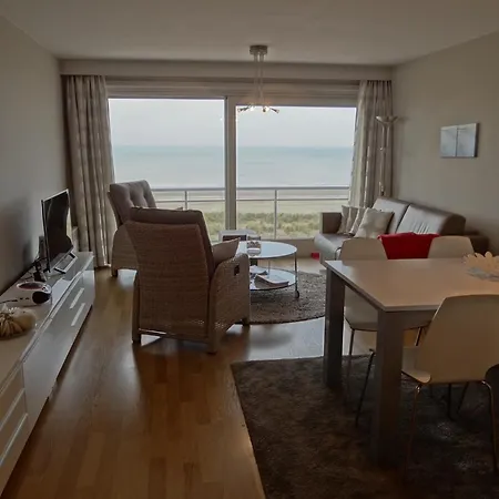 Scoropio B401 With Frontal Sea View Nieuwpoort