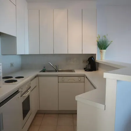 Apartment Scoropio B401 With Frontal Sea View