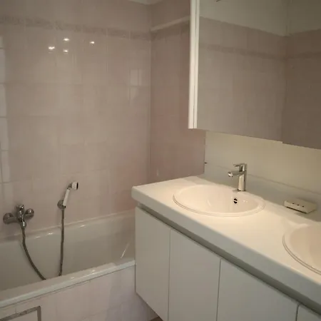 Apartment Scoropio B401 With Frontal Sea View *