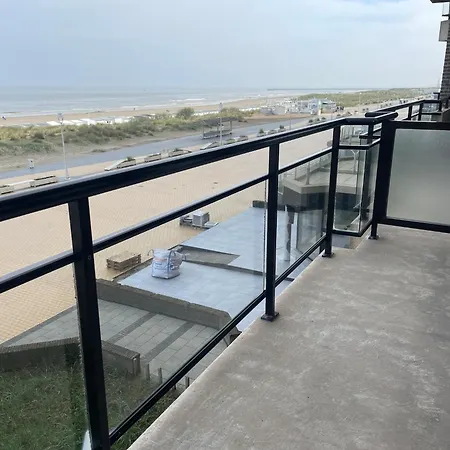 Apartment Scoropio B401 With Frontal Sea View