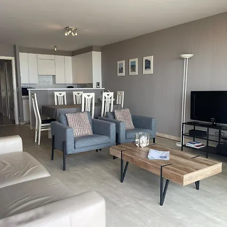 Scoropio B401 With Frontal Sea View Apartment Nieuwpoort