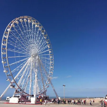 Apartment Scoropio B401 With Frontal Sea View Nieuwpoort